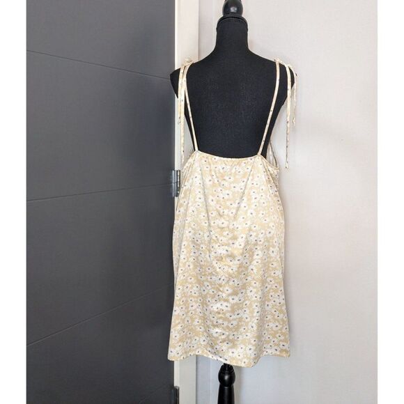 *3 for $12* NWT La Mamba Live to be Spoiled Retro Daisy Babydoll Dress - XXL - Picture 2 of 5